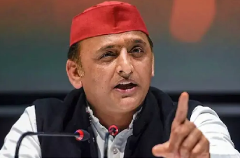 'गरीबों के जनधन खाते बंद कर रही सरकार, खातों में जमा पैसा हो जाएगा सरकारी'- अखिलेश यादव का चौंकाने वाला दावा
