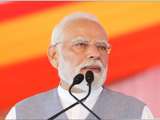 दीपावली पर पीएम मोदी का संदेश: स्वदेशी अपनाएं, समाज में सकारात्मकता और सहयोग के दीप जलाएं