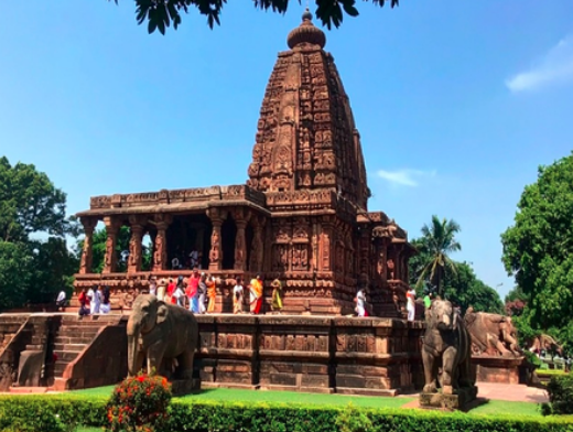 छठ पर्व 2025: रामगढ़, गया और कोणार्क के सूर्य मंदिरों की अनोखी वास्तुकला और आस्था