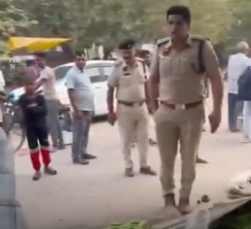 हरियाणा में अर्जुन अवॉर्डी बॉक्सर ACP दिनेश कुमार का रेहड़ी-पटरी हटाने का एक्शन वायरल, सोशल मीडिया पर छिड़ी बहस