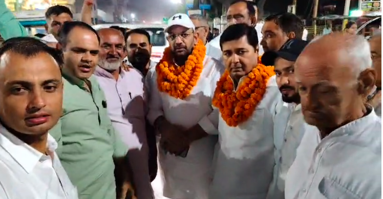 मुजफ्फरनगरः रेशु चौक अब हुआ ‘चौधरी चरण सिंह चौक’, विधायक पंकज मलिक का स्वागत