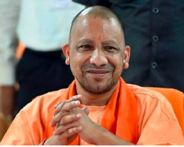 सुलतानपुर में विवादित बयान देने वाले सीएमएस डॉ. भास्कर प्रसाद निलंबित, योगी सरकार पर अमर्यादित टिप्पणी का आरोप