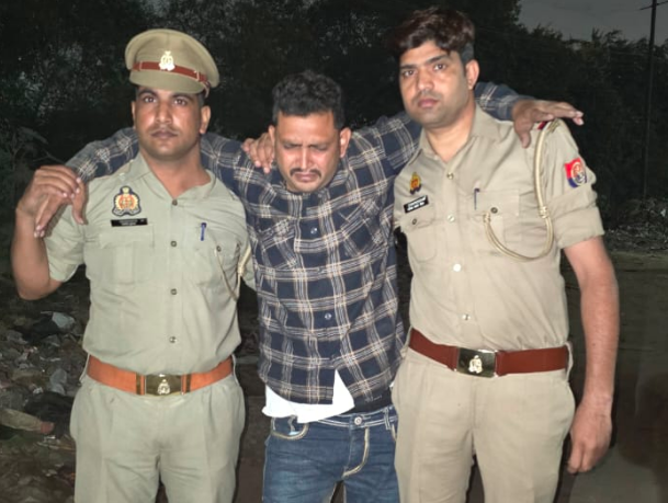 गाजियाबाद में पुलिस और टप्पेबाजों के बीच मुठभेड़, तीन बदमाश गोली लगने के बाद गिरफ्तार