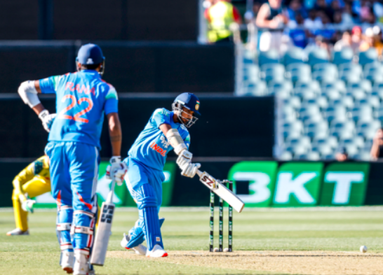 टी20 सीरीज : ऑस्ट्रेलिया ने जीता टॉस, भारत पहले करेगा बल्लेबाजी