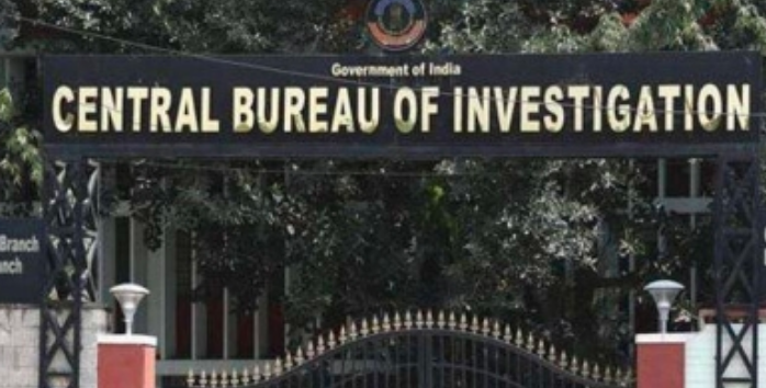 बांके बिहारी मंदिर के गायब खजाने पर संत समाज आक्रोशित, पीएम मोदी से सीबीआई जांच की मांग