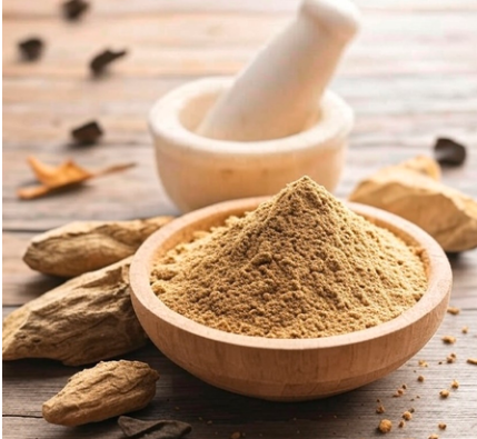 मुल्तानी मिट्टी से बालों की देखभाल: झड़ने और डैंड्रफ से राहत, स्कैल्प की गहराई से सफाई