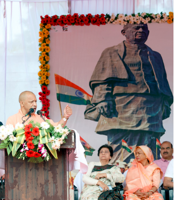योगी ने सरदार पटेल की 150वीं जयंती पर ‘रन फॉर यूनिटी’ का शुभारंभ, कहा-जातिवाद, परिवारवाद या छुआछूत के आधार पर समाज को बांटने वालों का करें विरोध