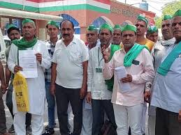 मेरठ में भाकियू (अराजनैतिक) का गन्ना मूल्य वृद्धि को लेकर प्रदर्शन