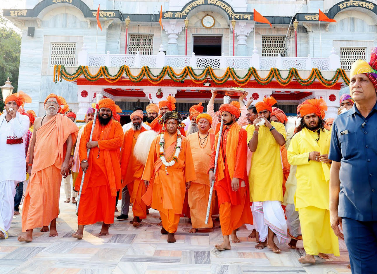 विजयदशमी पर बोले योगी आदित्यनाथ – रामायण-महाभारत के खल पात्र आज भी नए रूप में मौजूद !