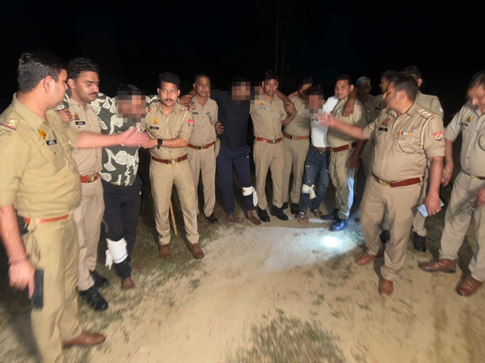 मुजफ्फरनगर में 3 गोकशों को मुठभेड़ में लगी गोली, 5 शातिर तस्कर गिरफ्तार, क्रेटा कार से गौकशी का था रैकेट