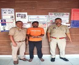 मेरठ में ऑपरेशन शस्त्र के तहत हिस्ट्रीशीटर सौरभ उर्फ चवन्नी गिरफ्तार, अवैध तमंचा बरामद