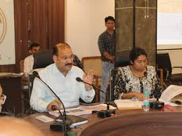 सीएम डैशबोर्ड रैंकिंग में मेरठ फिसला, डीएम ने अधिकारियों को लगाई फटकार