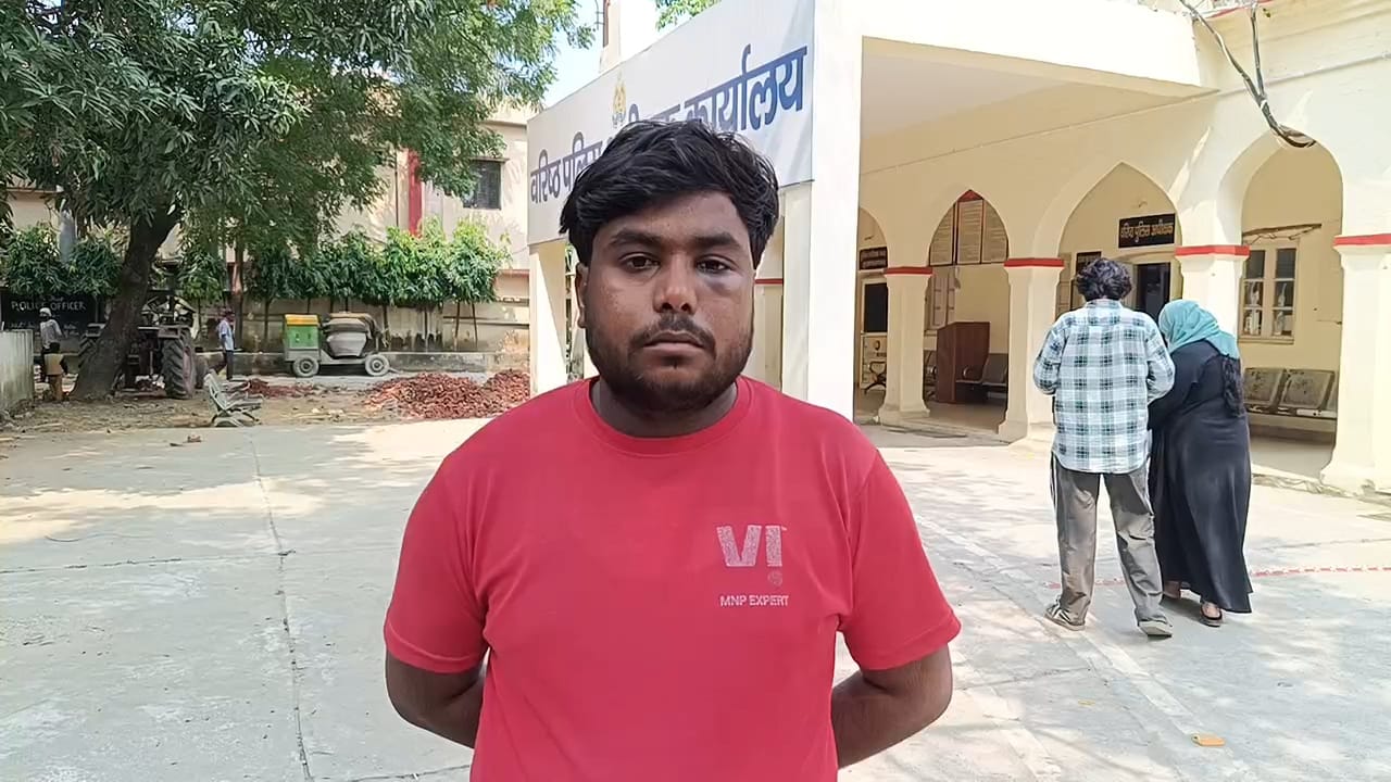 मुज़फ्फरनगर में बरवाला के प्रधानी प्रत्याशी की दबंगई! युवक को पिस्टल दिखाकर दी जान से मारने की धमकी,पीड़ित ने SSP से लगाई सुरक्षा की गुहार