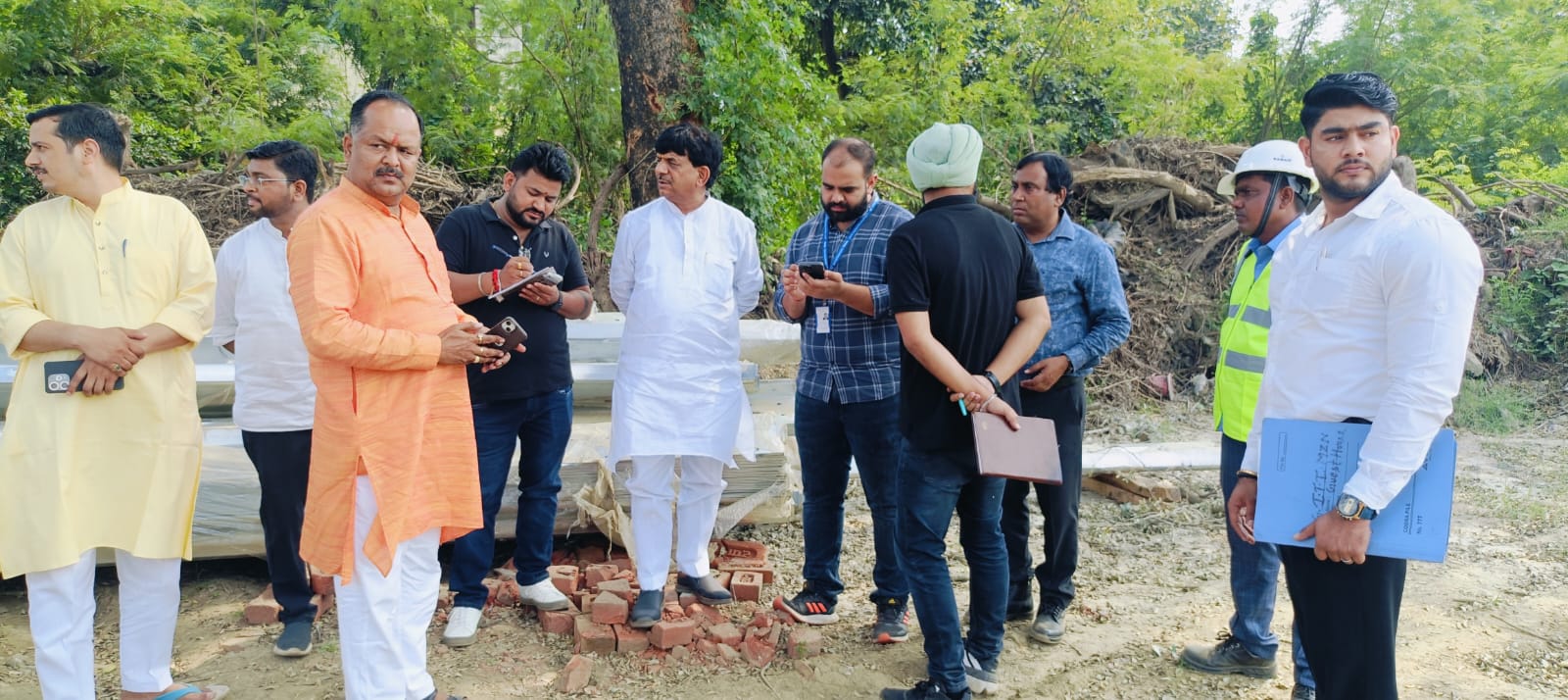 कपिल देव ने किया निर्माणाधीन सी-ट्रिपल आईटी का निरीक्षण,कहा- युवाओं को मिलेंगी अत्याधुनिक तकनीकी प्रशिक्षण की सुविधाएं