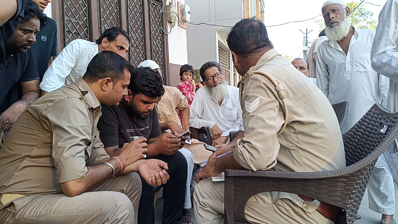 मुजफ्फरनगर में हुक्का पी रहे लोगों पर नकाबपोशों ने चलाई गोली, पुरानी रंजिश का शक