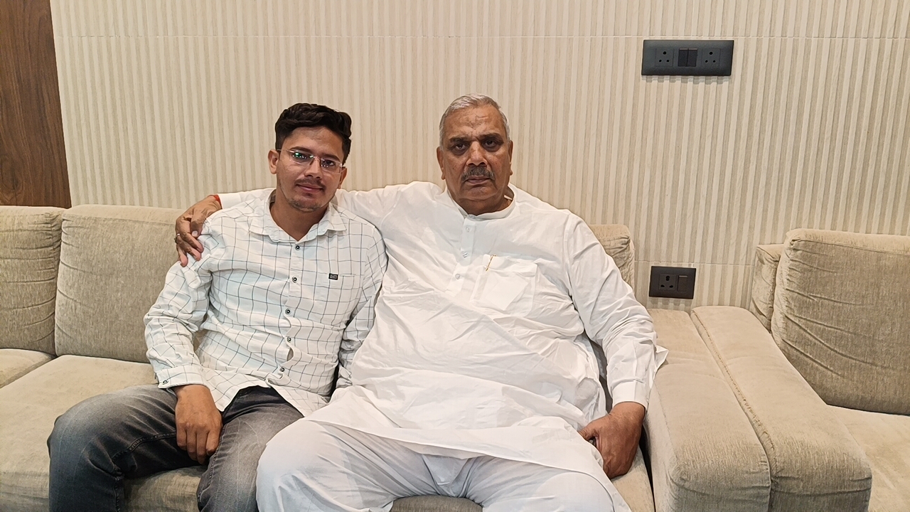आचार्य प्रमोद कृष्णम नए-नए भाजपाई हुए है और आकाओं कों ख़ुश करने के लिए हमें गली देंगे - हरेंद्र मलिक