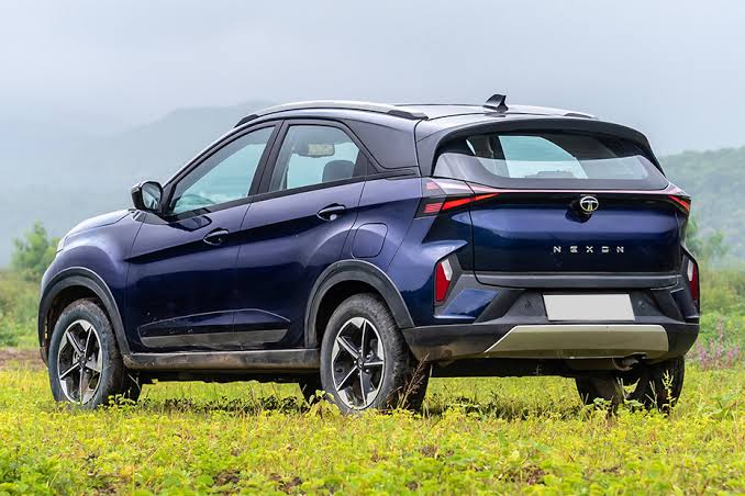 Tata Motors का Diwali Double Offer! Nexon SUV पर मिल रहा है 45,000 रुपये तक का शानदार डिस्काउंट