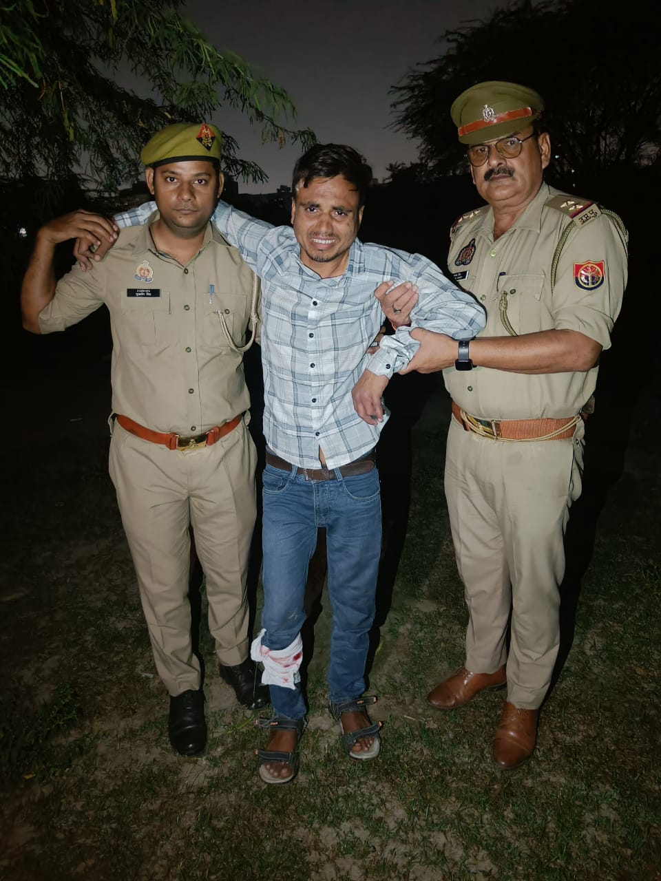 गाजियाबाद में पुलिस मुठभेड़: 25 हजार का इनामी बदमाश अफजल घायल, गिरफ्तार