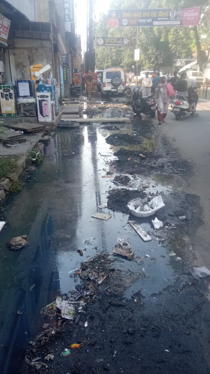 मुजफ्फरनगर में कांग्रेस का हमला! दीपावली से पहले शहर की गंदगी पर नगर पालिका को घेरा