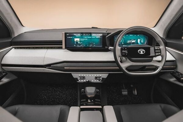 भारत में आने वाली 3 नई SUVs 2025, Hyundai Venue facelift से लेकर Tata Sierra EV तक होगी धमाकेदार लॉन्च, जानिए कीमत फीचर्स और लॉन्च डेट