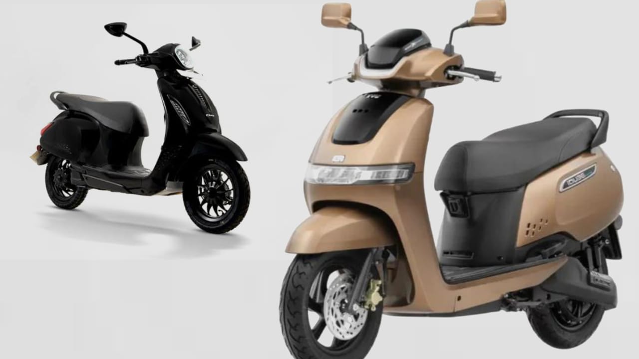 TVS iQube 2.2 kWh vs  Bajaj Chetak 3001 – कौन-सा इलेक्ट्रिक स्कूटर है आपके लिए परफेक्ट चॉइस? जानिए पूरी तुलना