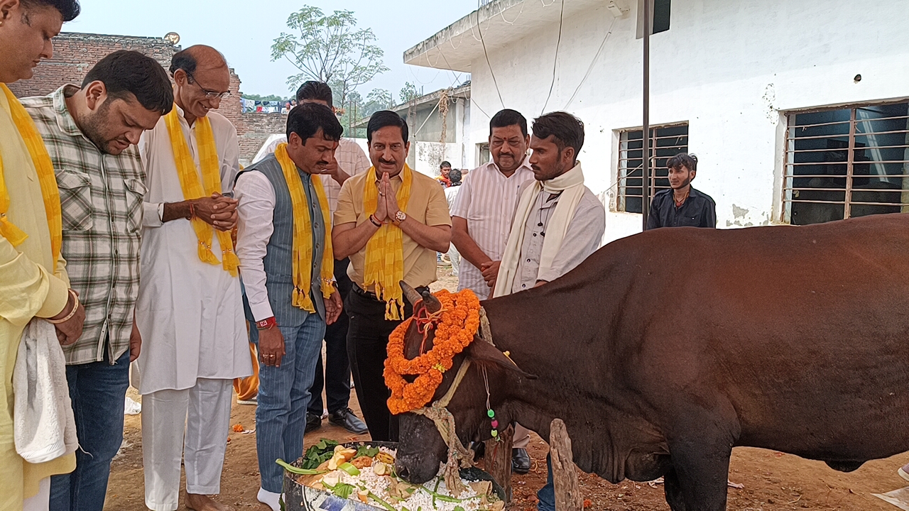 मुजफ्फरनगर में धूमधाम से मनाई गई गोपाष्टमी, गौसेवकों ने की गौ माता की पूजा-अर्चना