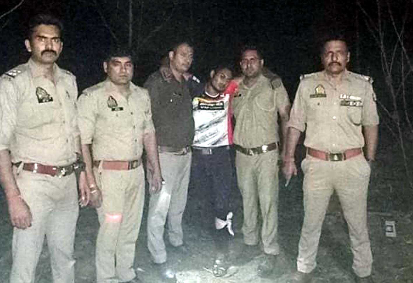 सहारनपुर में मुठभेड़ के बाद शातिर गौकश गिरफ्तार, अवैध असलाह और जिंदा गाय बरामद