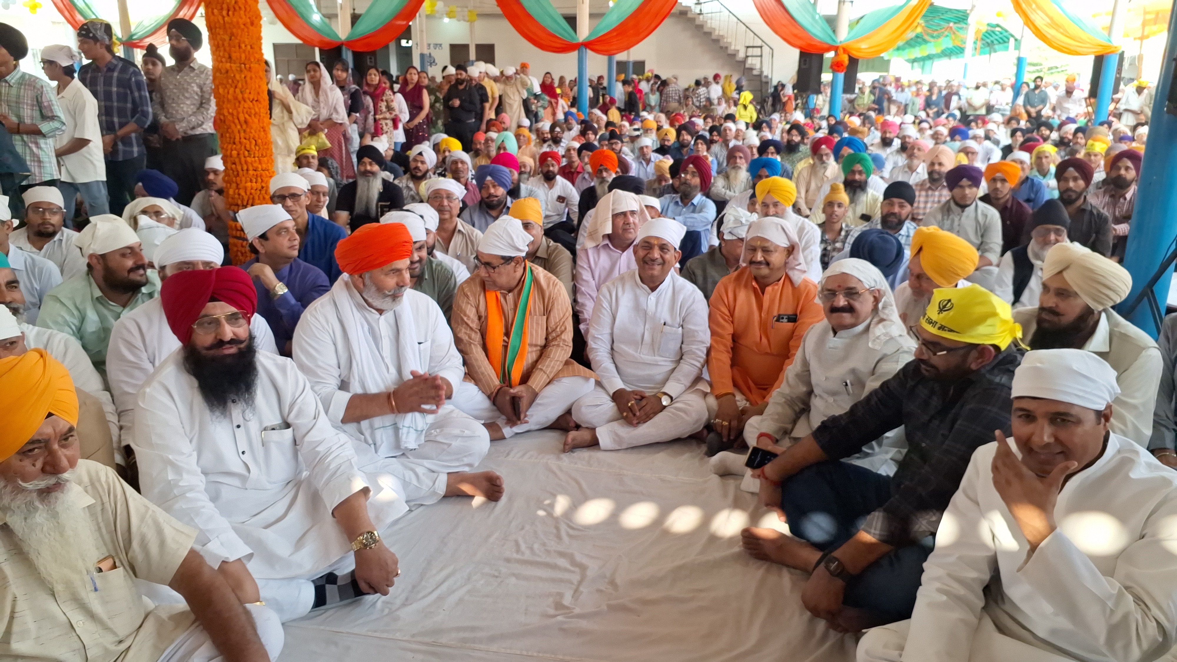 मुजफ्फरनगर में गुरु नानक देव जी का 556वां प्रकाश पर्व धूमधाम से संपन्न, भक्ति, सेवा और भाईचारे का संदेश गूंजा