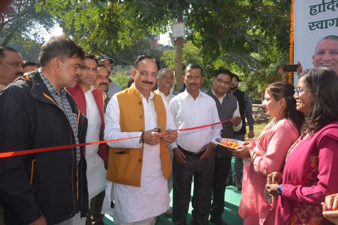 सहारनपुर खादी महोत्सव 2025-26 का उद्घाटन विधायक राजीव गुम्बर ने किया, स्वदेशी उत्पादों को बढ़ावा