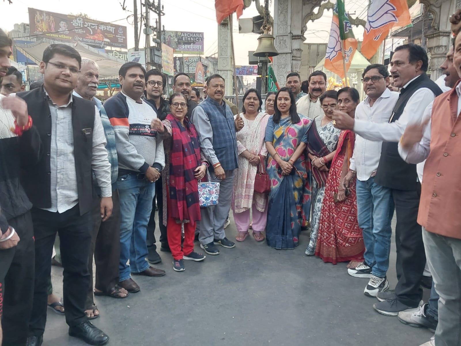 मुजफ्फरनगर में BJP का जश्न: बिहार चुनाव में ऐतिहासिक जीत पर शिव चौक नारों से गूंजा, ढोल-नगाड़ों के साथ विजयोत्सव