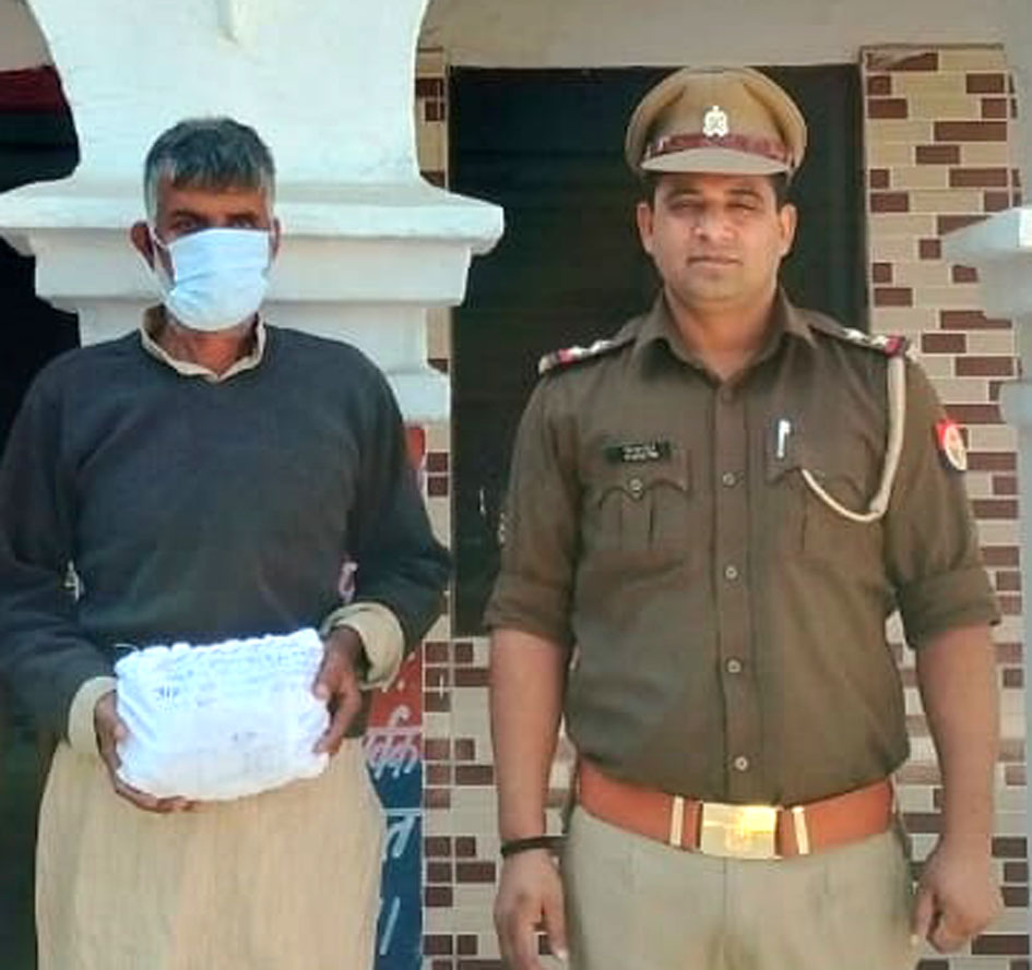 सहारनपुर: चिलकाना पुलिस ने नशा तस्कर को गिरफ्तार, 1.5 किलो चरस और नकदी बरामद