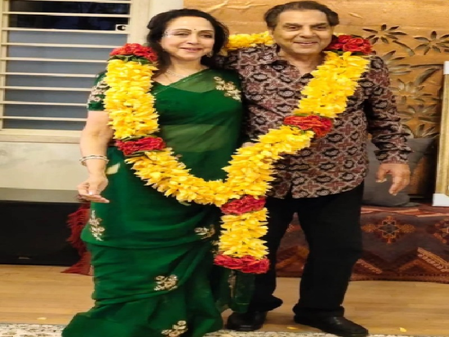 पति धर्मेंद्र को याद कर एक बार फिर भावुक हुईं हेमा मालिनी, शेयर की परिवार की अनदेखी तस्वीरें