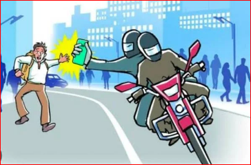 नोएडा: बाइक सवार बदमाशों ने तीन लोगों से कीमती मोबाइल लूटे, पुलिस जांच में जुटी