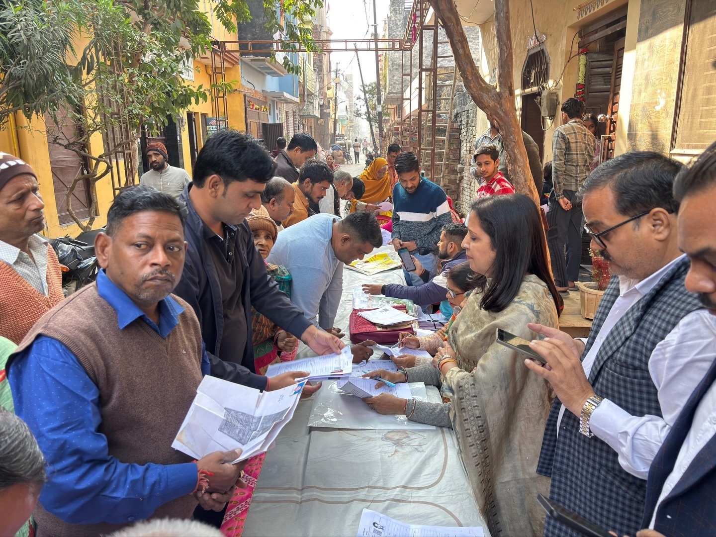 मुजफ्फरनगर: 'मतदाता सूची को दुरुस्त कराना हर नागरिक की जिम्मेदारी' - पालिका अध्यक्ष मीनाक्षी स्वरूप