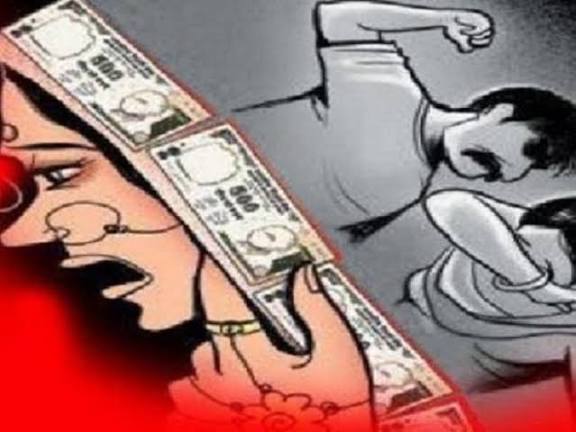 बांदा में दहेज में स्कॉर्पियो न मिलने पर बेटी को ससुराल में किया प्रताड़ित, सदमे में पिता की गई जान, मुकदमा