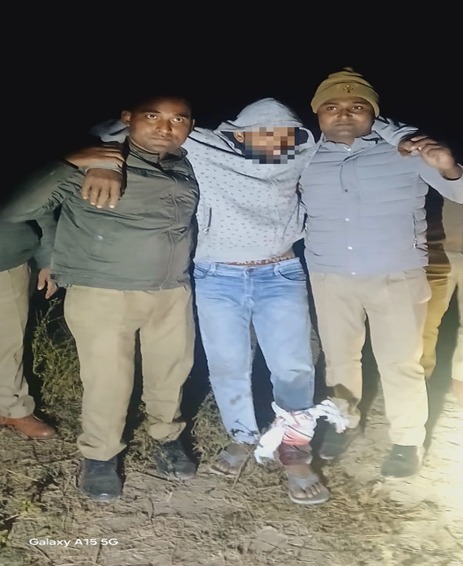 बिजनौर में पुलिस मुठभेड़: चेन लूट का आरोपी घायल गिरफ्तार, सोना और तमंचा बरामद