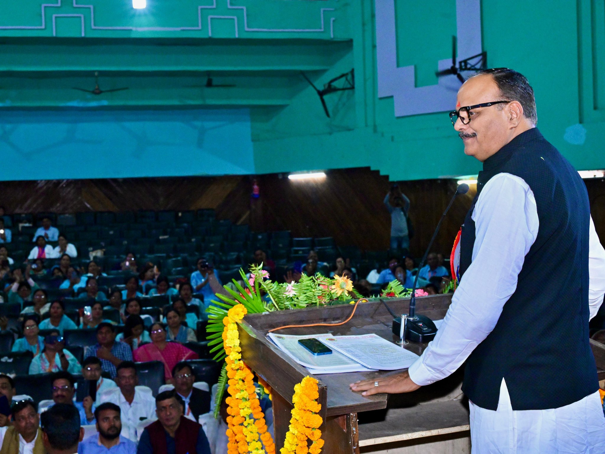 नर्सों के लिए योगी सरकार का बड़ा फैसला, डिप्टी सीएम बृजेश पाठक ने गृह जनपद ट्रांसफर को दी मंजूरी