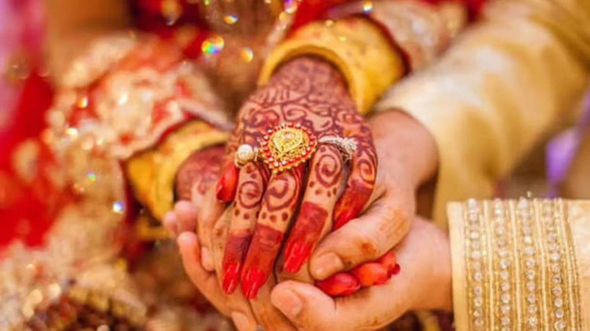 शादी का धोखा, संबंध, गर्भ और FIR: अमरोहा में ड्रामा खत्म, पंचायत बैठते ही प्रेमी को करना पड़ा निकाह