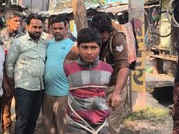 मानवता शर्मसार: चोरी के शक में नाबालिग को पेड़ से बांधकर पीटा, पुलिस ने आरोपी को किया अरेस्ट