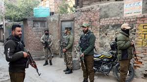 आतंकी मॉड्यूल पर कार्रवाई: पूछताछ के लिए पकड़े जाने के बाद खुद को आग लगाने वाले ड्राई फ्रूट विक्रेता की अस्पताल में मौत