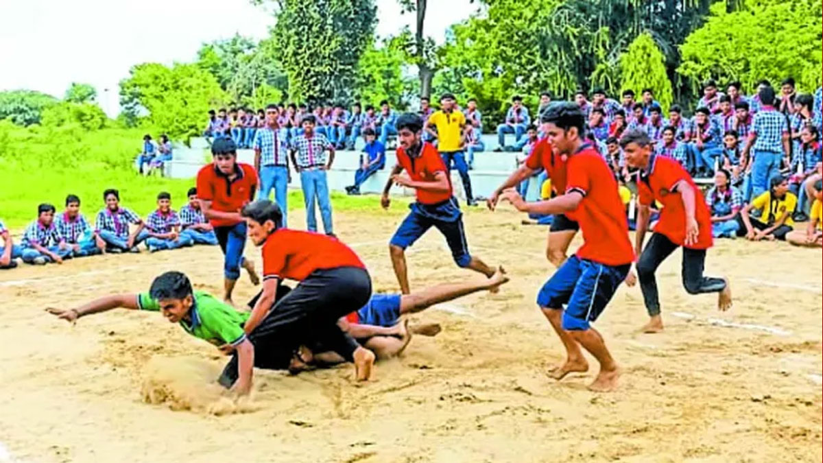 फादरसन पब्लिक स्कूल की वार्षिक स्पोर्ट्स मीट 2025-26 में बच्चों का दमदार प्रदर्शन, मार्च-पास्ट से लेकर टग ऑफ वॉर तक दिखी जोश की गूंज