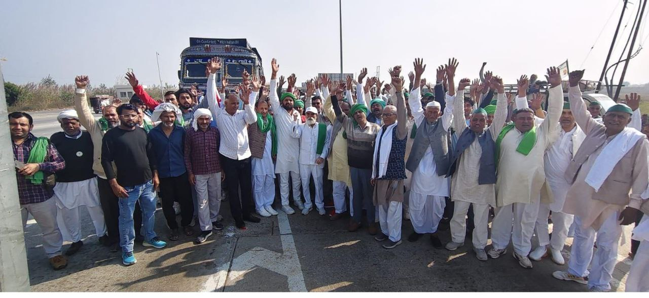 मेरठ: हजारों किसान भुनी टोल से सोरम सर्वखाप पंचायत में शामिल हुए, तीन दिन का डेरा