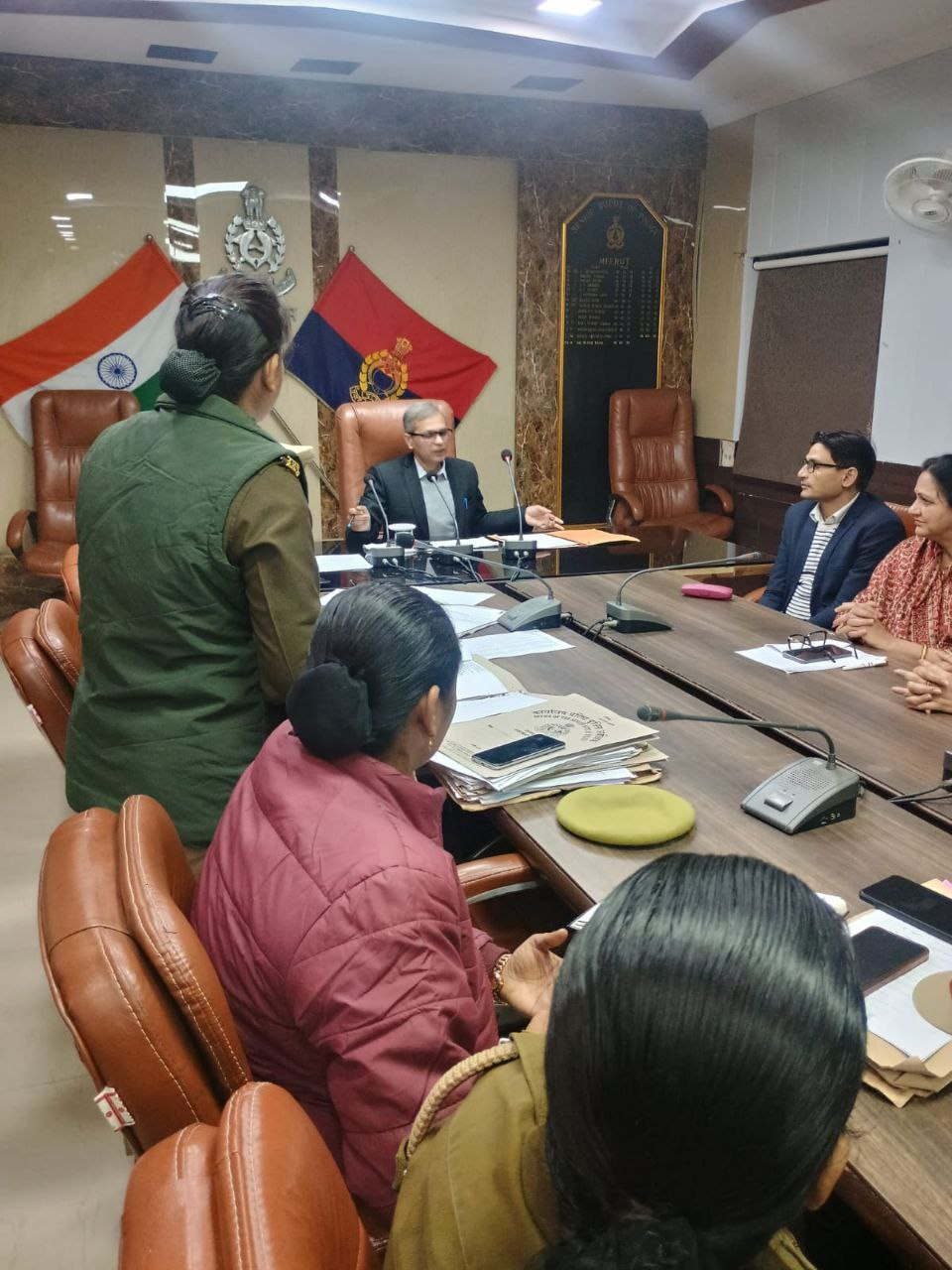 मेरठ में विशेष पुलिस और एएचटीयू की बैठक, गुमशुदा बच्चों के पुनर्वासन पर विशेष ध्यान