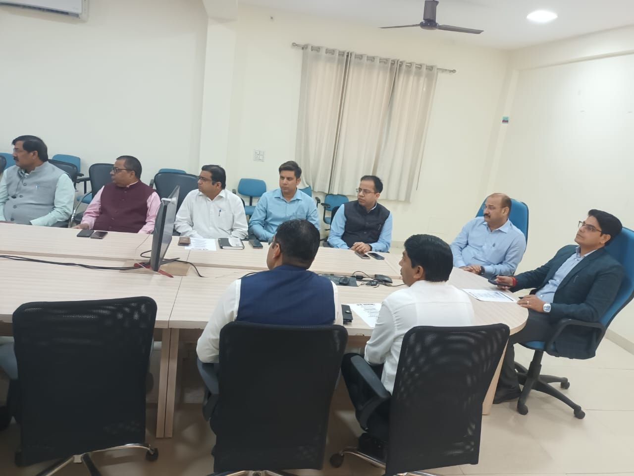 मेरठ में “वन्दे मातरम” के 150 वर्ष पूरे होने पर सामूहिक गायन एवं स्वदेशी संकल्प कार्यक्रम