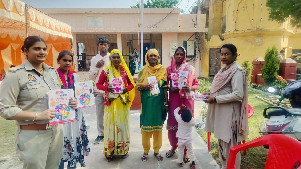 मेरठ में मिशन शक्ति फेज-5.0 के तहत महिलाओं और बालिकाओं में जागरूकता अभियान