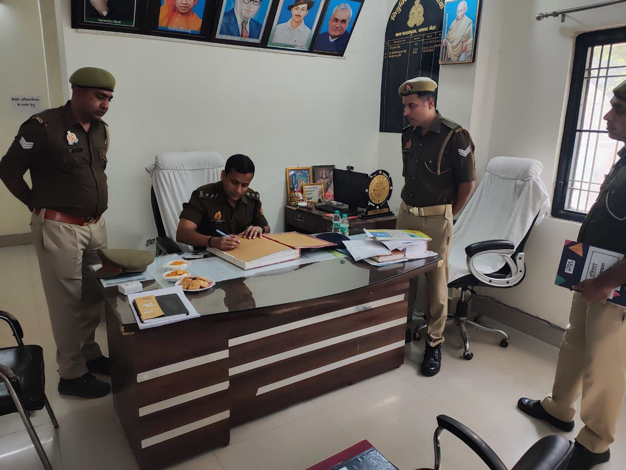 मेरठ में पल्लवपुरम थाने का त्रैमासिक निरीक्षण, सीओ दौराला ने दिए व्यवस्था सुधार के निर्देश