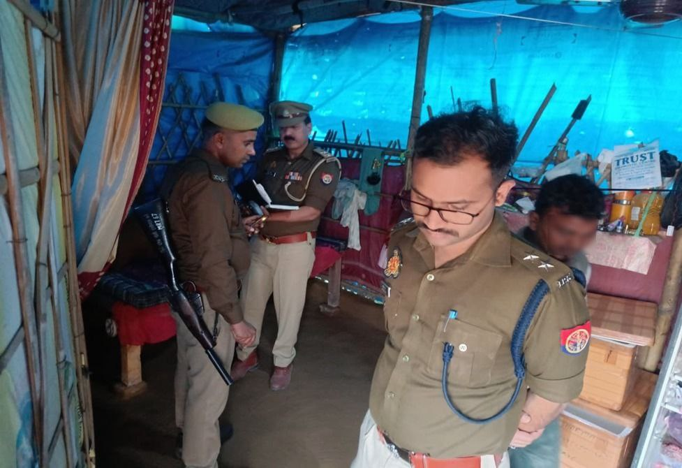 मेरठ पुलिस ने झुग्गी-झोपड़ियों में 225 लोगों का ड्रोन-assisted सत्यापन अभियान चलाया