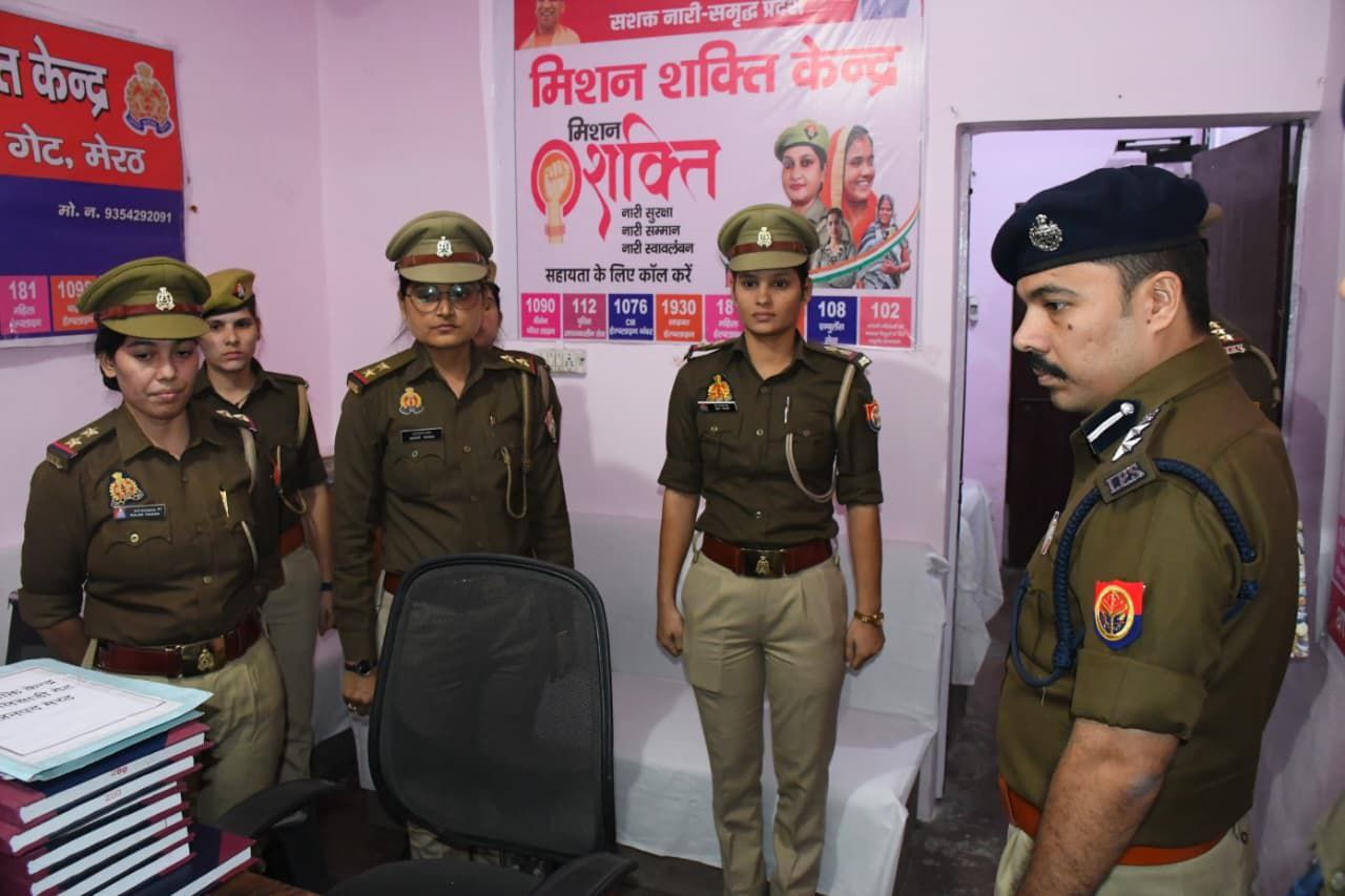 मेरठ में एसएसपी ने लिसाडी गेट थाने का निरीक्षण कर कानून व्यवस्था और अपराध नियंत्रण की समीक्षा 