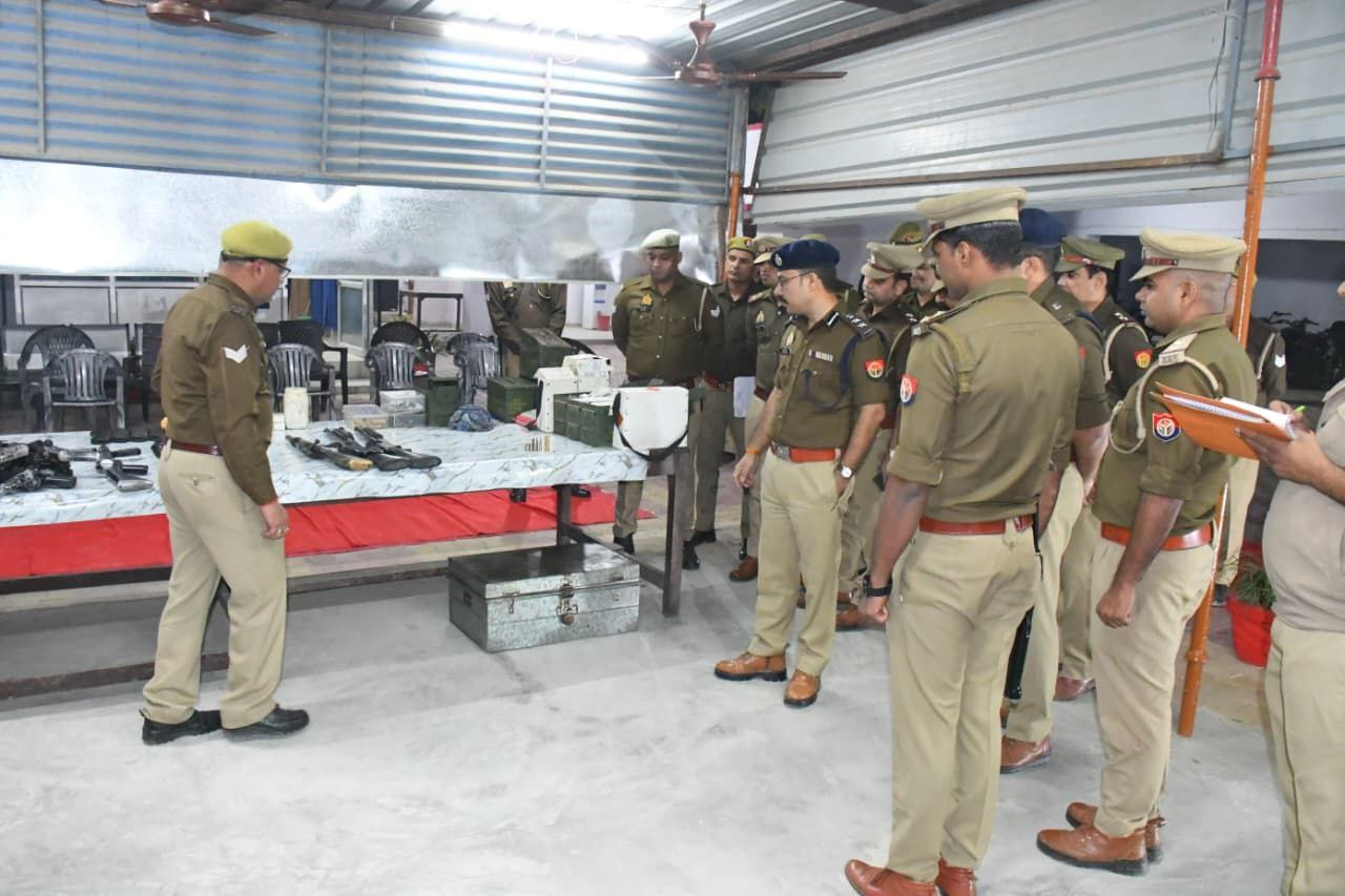 मेरठ: एसएसपी विपिन ताडा ने थाना जानी का औचक निरीक्षण कर कानून व्यवस्था और पुलिस कार्यप्रणाली की समीक्षा की