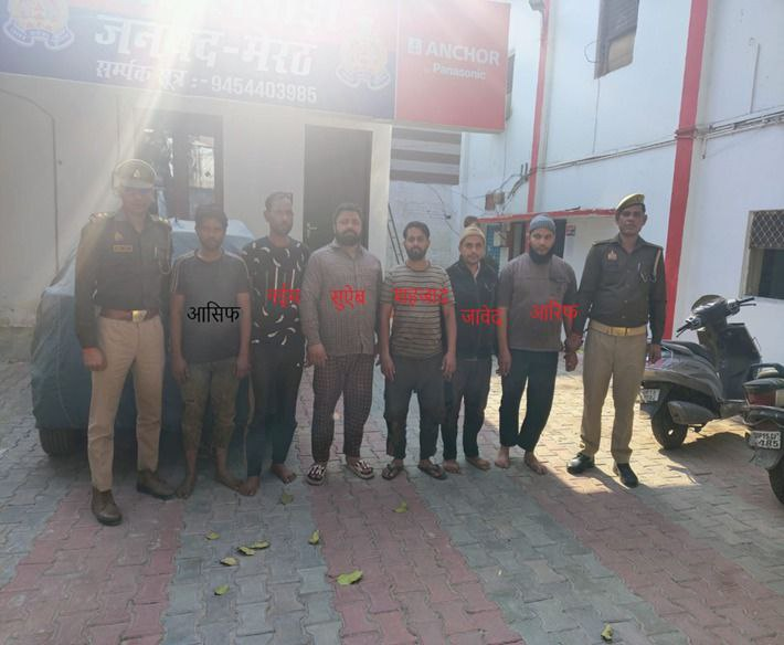 मेरठ पुलिस ने अवैध मिनी कमेला पकड़ा, 6 अभियुक्त गिरफ्तार